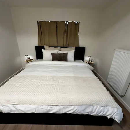 Cozy In 2 Private Rooms, 15 Min To Downtown * Gand