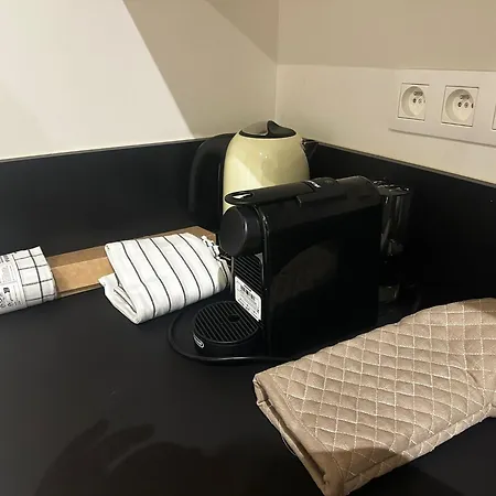 Cozy In 2 Private Rooms, 15 Min To Downtown